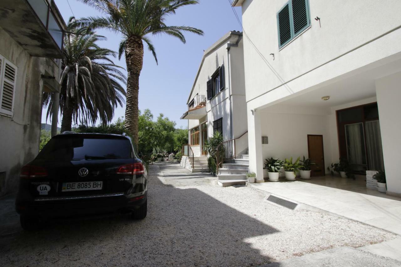Apartments Besker Makarska Exterior photo