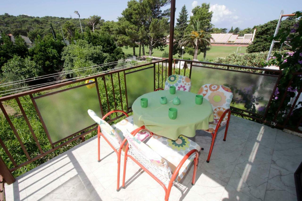 Apartments Besker Makarska Exterior photo